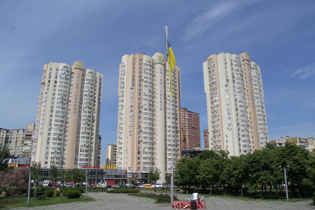 Solo Apartment Dragomanova Κίεβο Εξωτερικό φωτογραφία